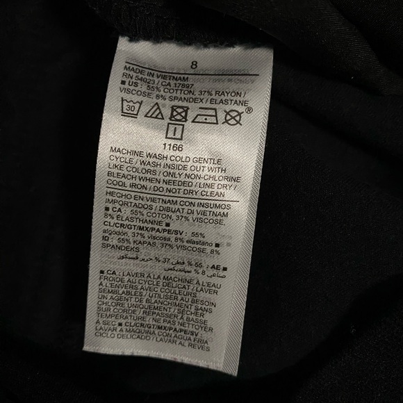 Old Navy Full Panel Pixie Pants - Picture 3 of 3